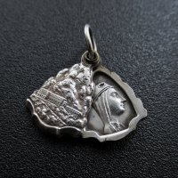 モンセラートの黒い聖母のスライドメダイ