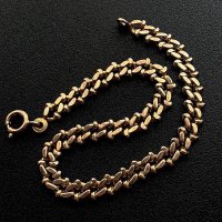 ゴールドプレートのチェーンブレスレット
