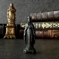 19世紀の小さな聖母マリア像
