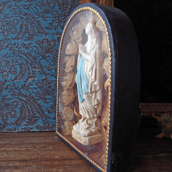 画像: 聖母像が納められた19世紀のルリケール