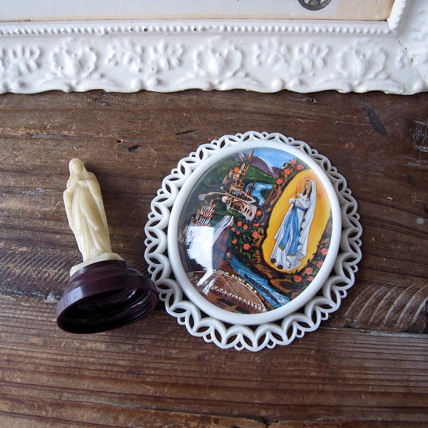 画像: ルルドの聖母のフレームと聖像のセット