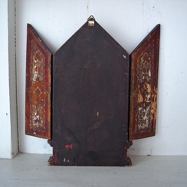 画像: 書物の聖母の扉付き礼拝堂（祭壇）