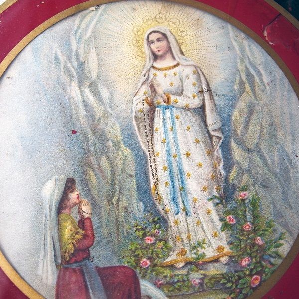 画像: ルルドの聖母マリアのガラスフレーム