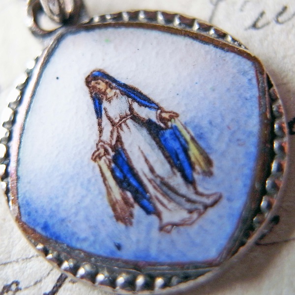画像: 聖母マリアのエナメル絵付けのメダイ