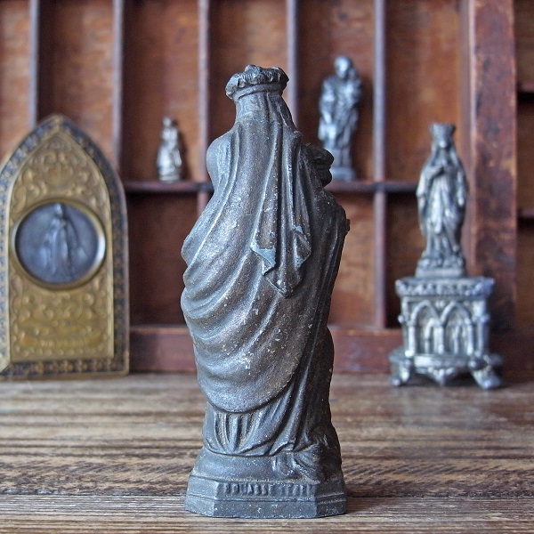 画像: パリの勝利の聖母像