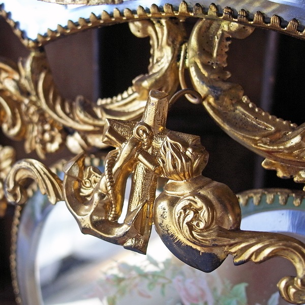 画像: ハートの鏡のグローブ・ド・マリエ