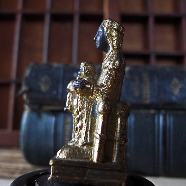 画像: モンセラートの黒い聖母像