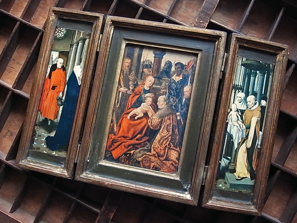 画像: 聖母子と三博士の扉付き祭壇