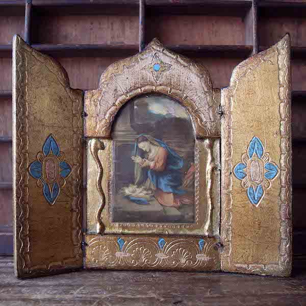 画像: おさなごイエスを礼拝する聖母の扉付き祭壇（コレッジョ）