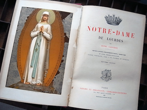 画像: ルルドの聖母マリアの大きな本（1893年）