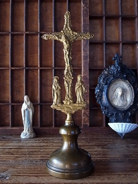 画像: 二人の聖マリアの卓上十字架