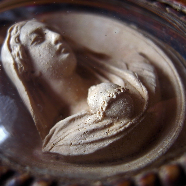 画像: 聖母マリアのガラスドームフレーム