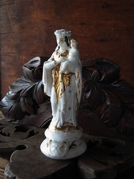 画像: 白磁の聖母子像