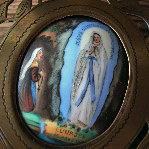 画像: ルルドの陶板画の聖水盤