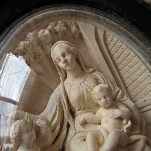 画像: 聖母子と幼き洗礼者ヨハネのガラスドームフレーム