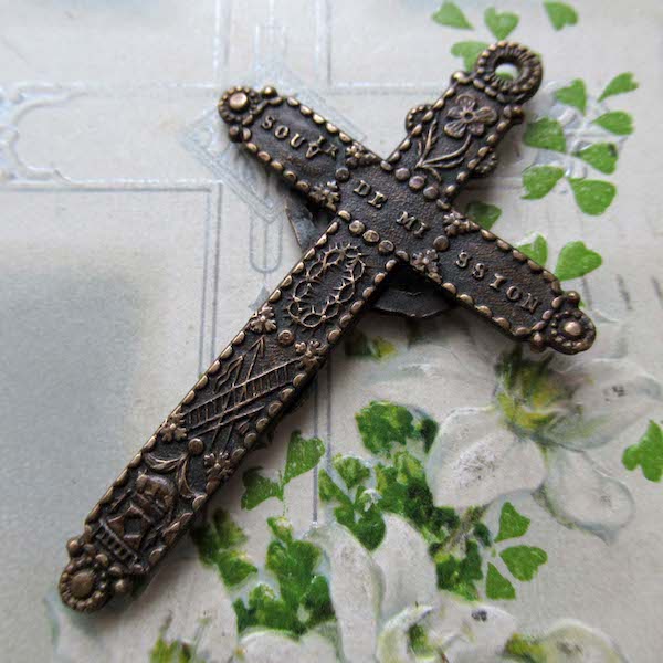 画像: キリストの受難具の19世紀の十字架