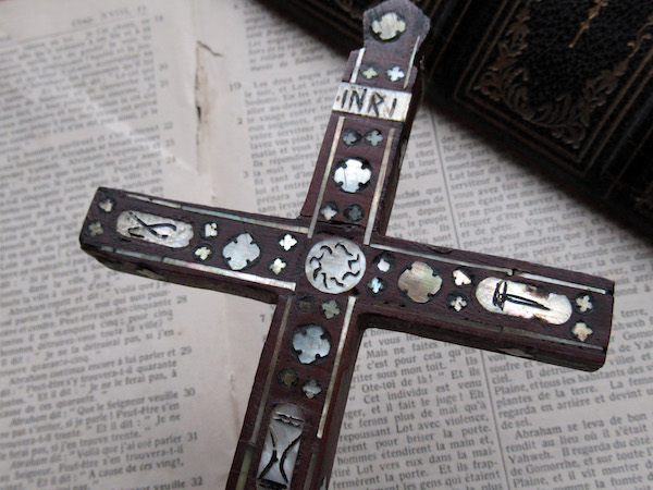 画像: 象嵌細工の19世紀の十字架（不思議のメダイ付き）