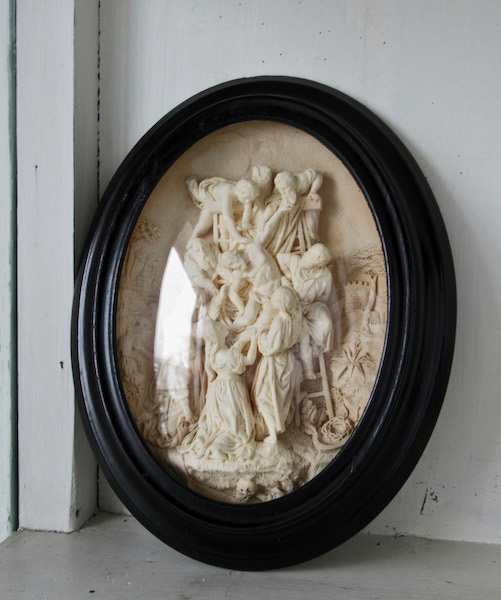 画像: キリストの降架（ルーベンス）のガラスドームフレーム（19世紀）