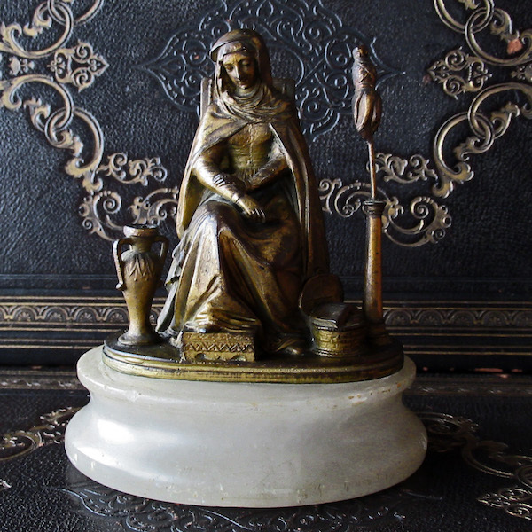 画像: マーテル・アドミラビリス（感ずべき御母）の聖母像