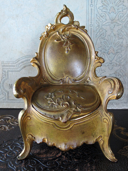画像: アール・ヌーヴォーの椅子の宝石箱