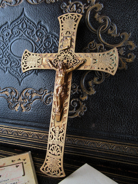 画像: 紋様入り壁掛け十字架