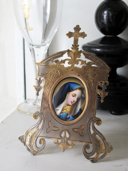 画像: 悲しみの聖母の祭壇（19世紀）