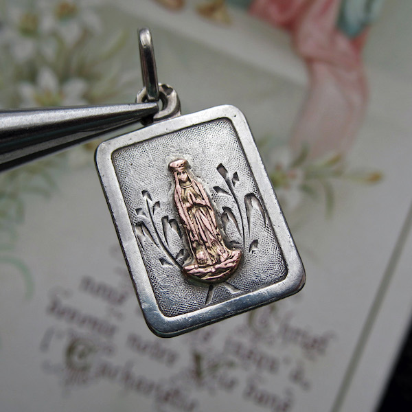 画像: ルルドの聖母のシルバー×金鍍金のメダイ