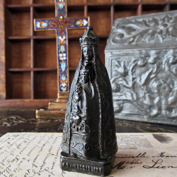 画像: 19世紀の黒い聖母像