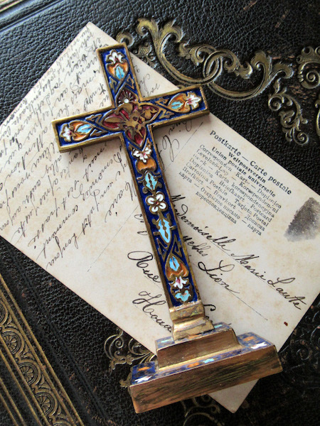 画像: エナメル彩色の卓上十字架