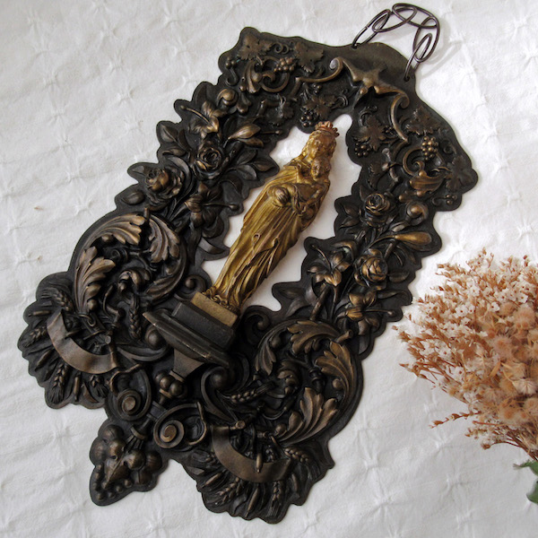 画像: 美しいブロンズ装飾の聖母子の壁掛け