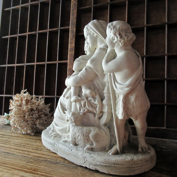 画像: 聖母子と幼き洗礼者ヨハネ像