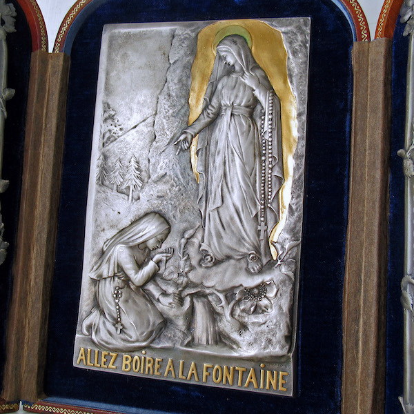 画像: ルルドの聖母の扉付き祭壇（オラトリー）