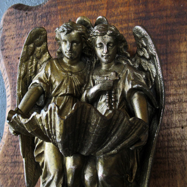 画像: 二人の天使の聖水盤