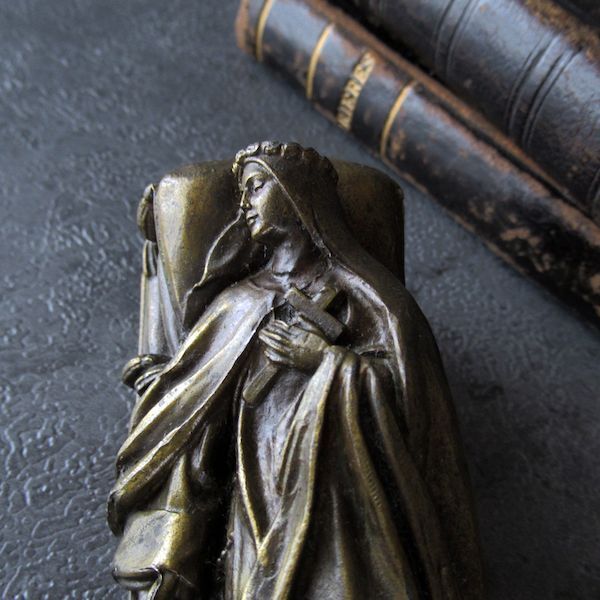 画像: 天に召される聖女テレーズ像