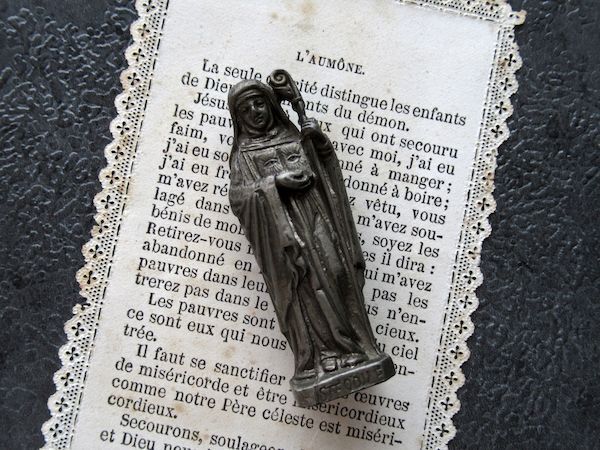 画像: 19世紀の聖女オディール像